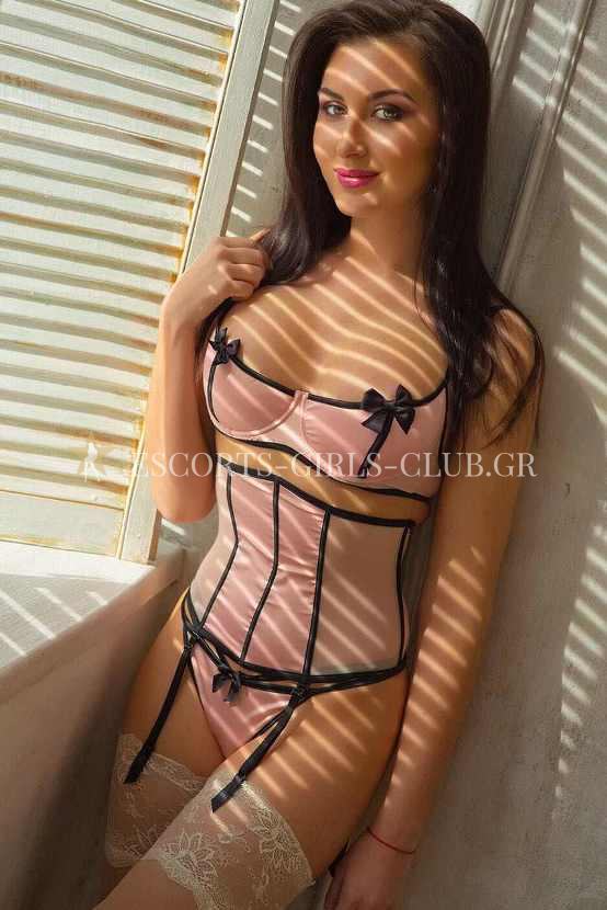 RUSSIAN CALL GIRL VICTORIA