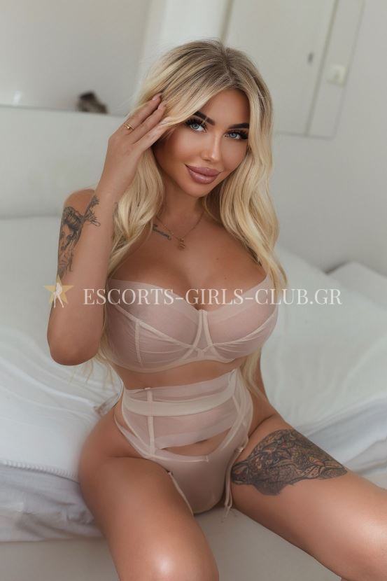 DARINA EROTIC UKRAINE ESCORT