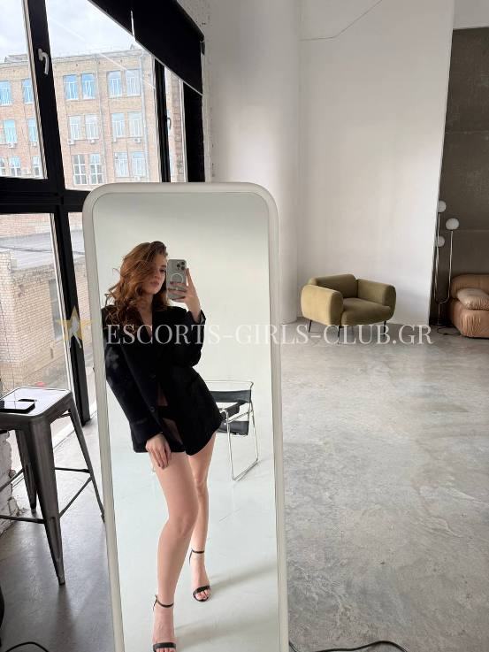 HOT BRUNETTE MODEL VIP CALL GIRL IN ATHENS KRISTI