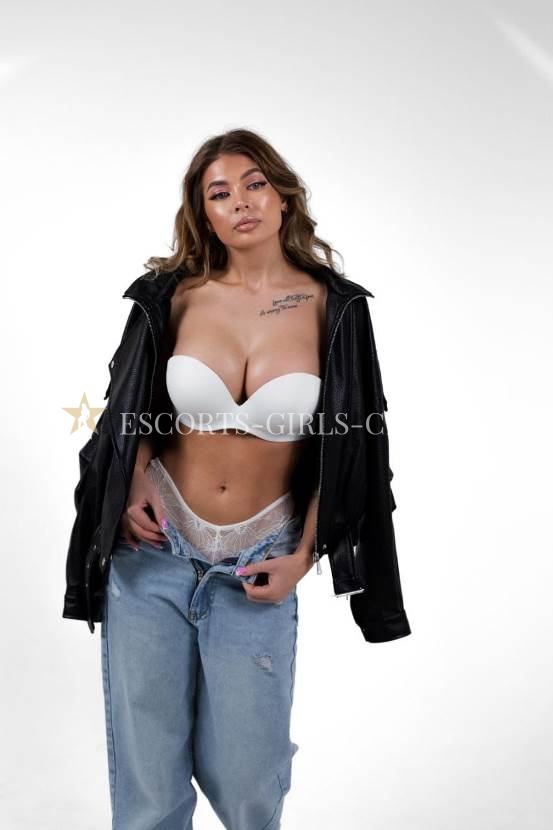 SENSUAL SKINNY BUSTY TOP VIP HOT EROTIC SEXY TATTED CALLGIRL VISITA ESCORT IN ATHENS SELENA