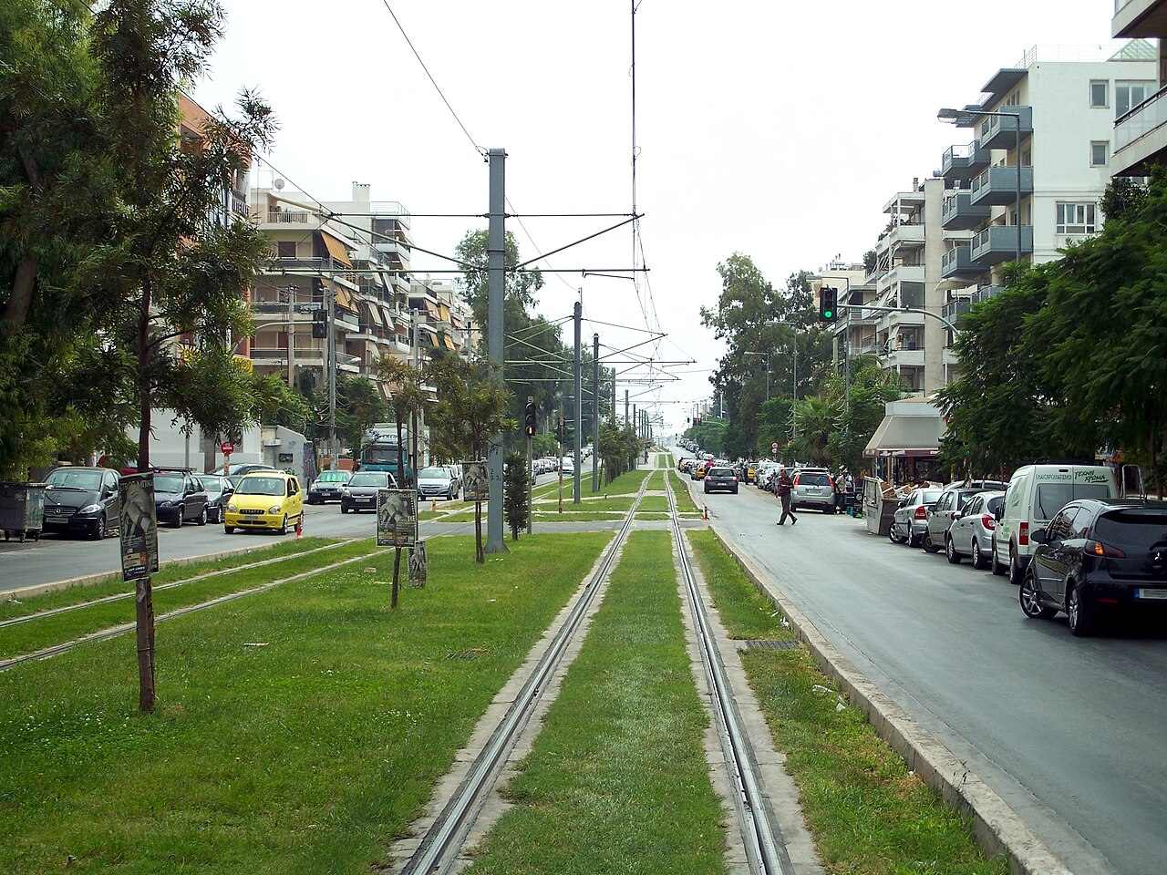 Η Λεωφόρος Ελευθερίου Βενιζέλου στη Νέα Σμύρνη, κεντρικός δρόμος της περιοχής για διακριτικά ραντεβού με συνοδό